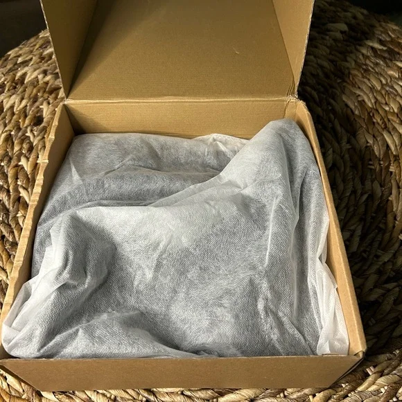 Lattelier Black Patent Leather Women's Lug Sole Boots - Picture 7 of 7